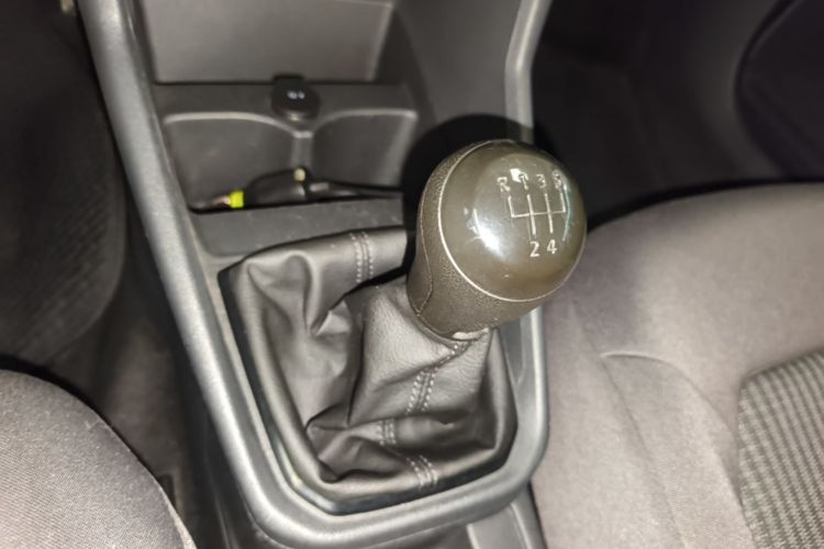 Volkswagen Santana 2017 car image #14