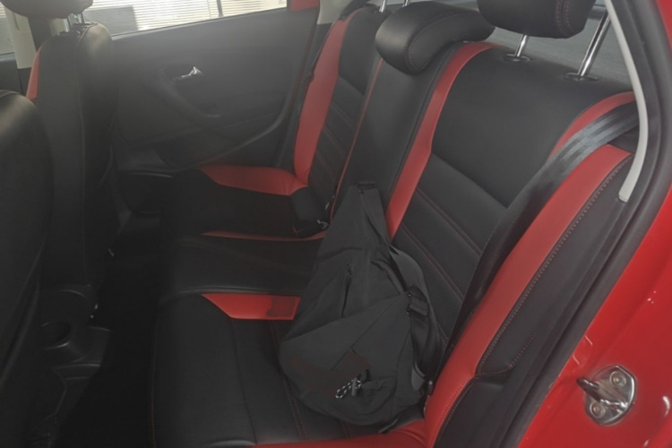 Volkswagen Polo 2016 #17 Volkswagen Polo 2016 car image #17