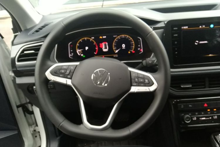 Volkswagen Tharu 2025 #11 Volkswagen Tharu 2025 imagem de carro #11