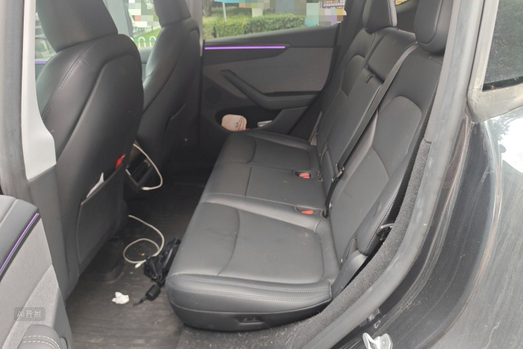 Tesla Model Y 2025 #19 Tesla Model Y 2025 car image #19