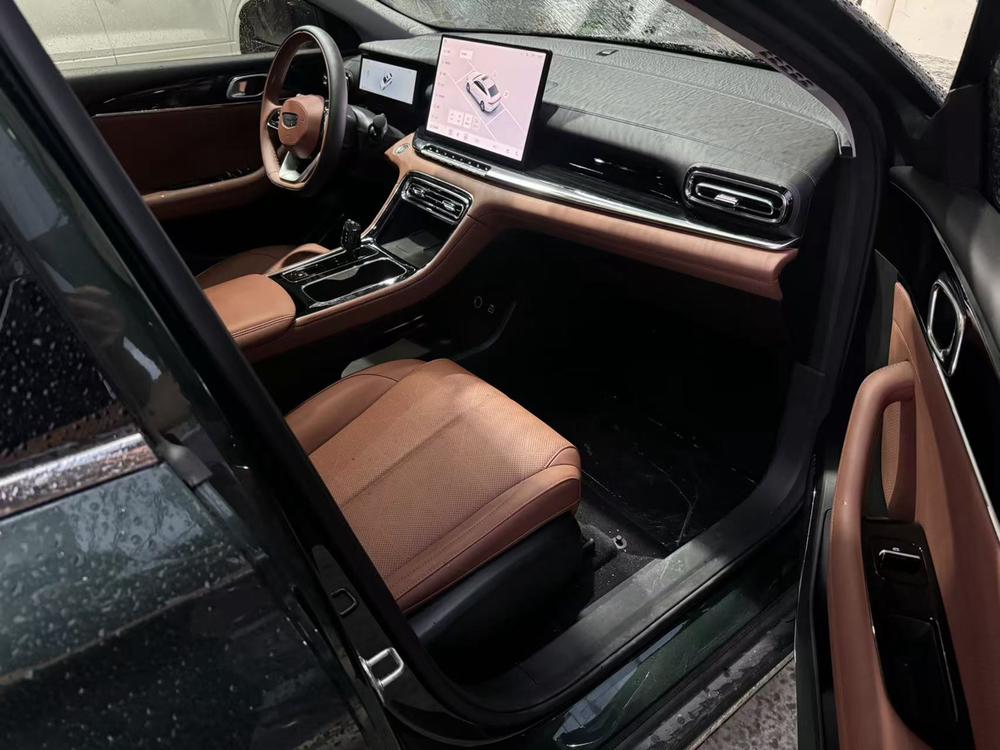 GEELY Emgrand 2025 #7 GEELY Emgrand 2025 car image #7
