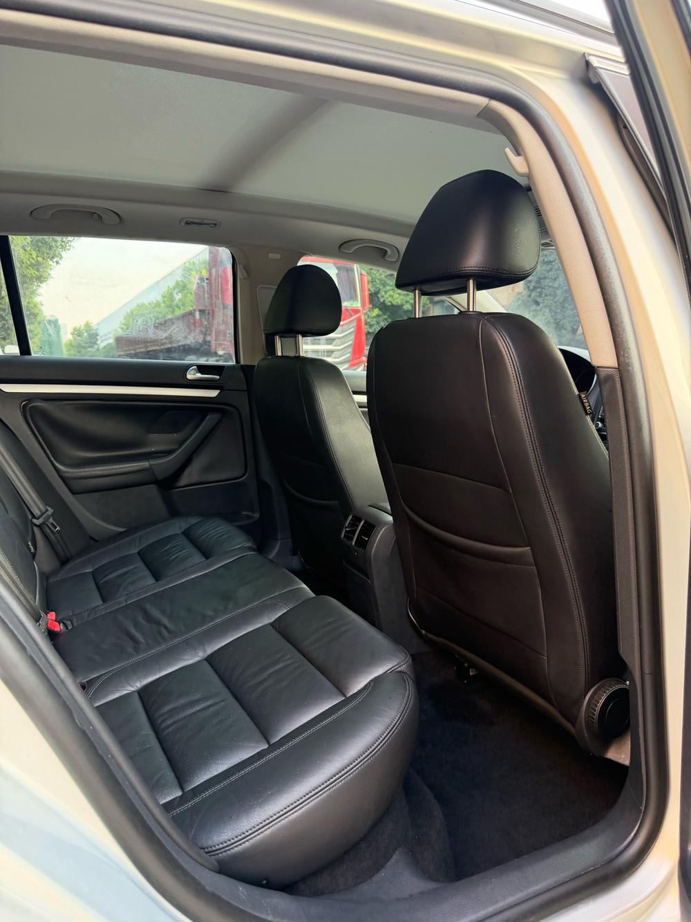 Volkswagen Golf (Imported) 2012 immagine di auto #13
