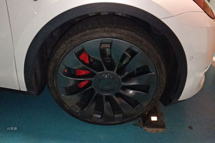 Tesla Model Y 2023 #9 Tesla Model Y 2023 car image #9
