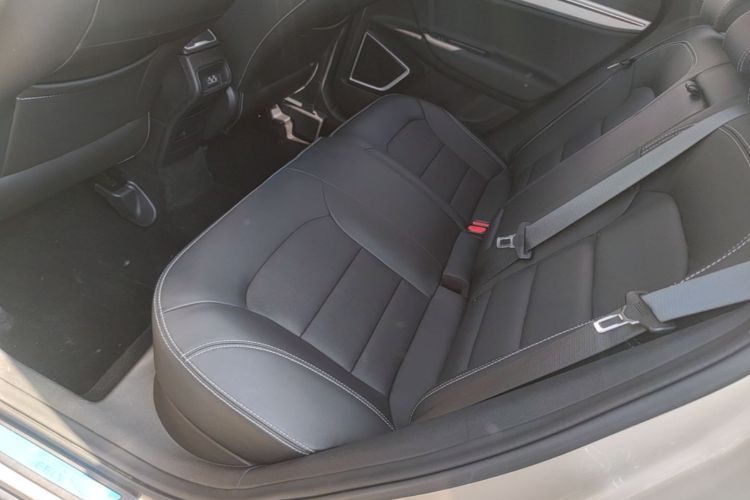 GEELY Emgrand GS 2020 car image #13