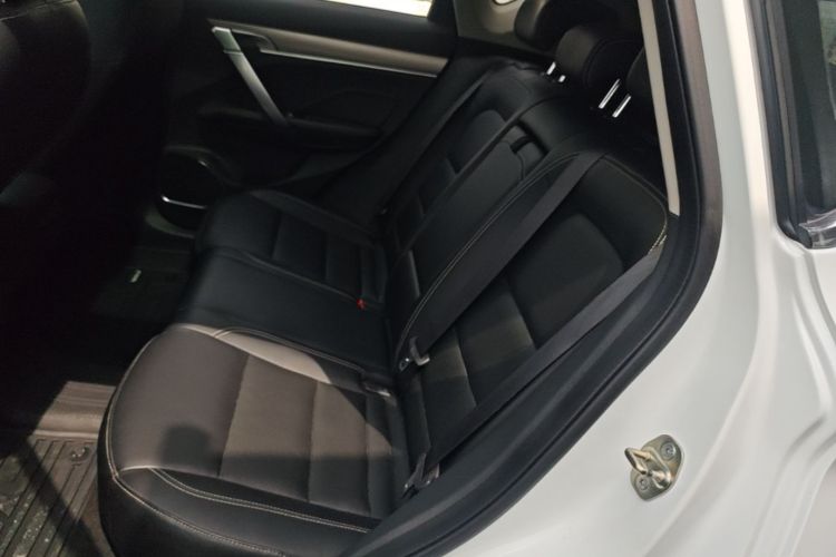 GEELY Coolray 2019 car image #17