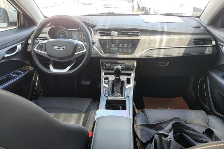 GEELY Emgrand 2021 #10 GEELY Emgrand 2021 car image #10