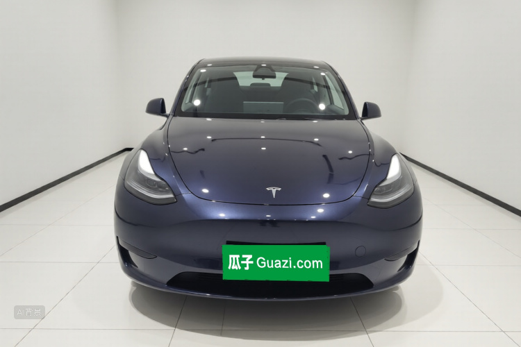 Tesla Model Y 2024 #3 Tesla Model Y 2024 immagine di auto #3