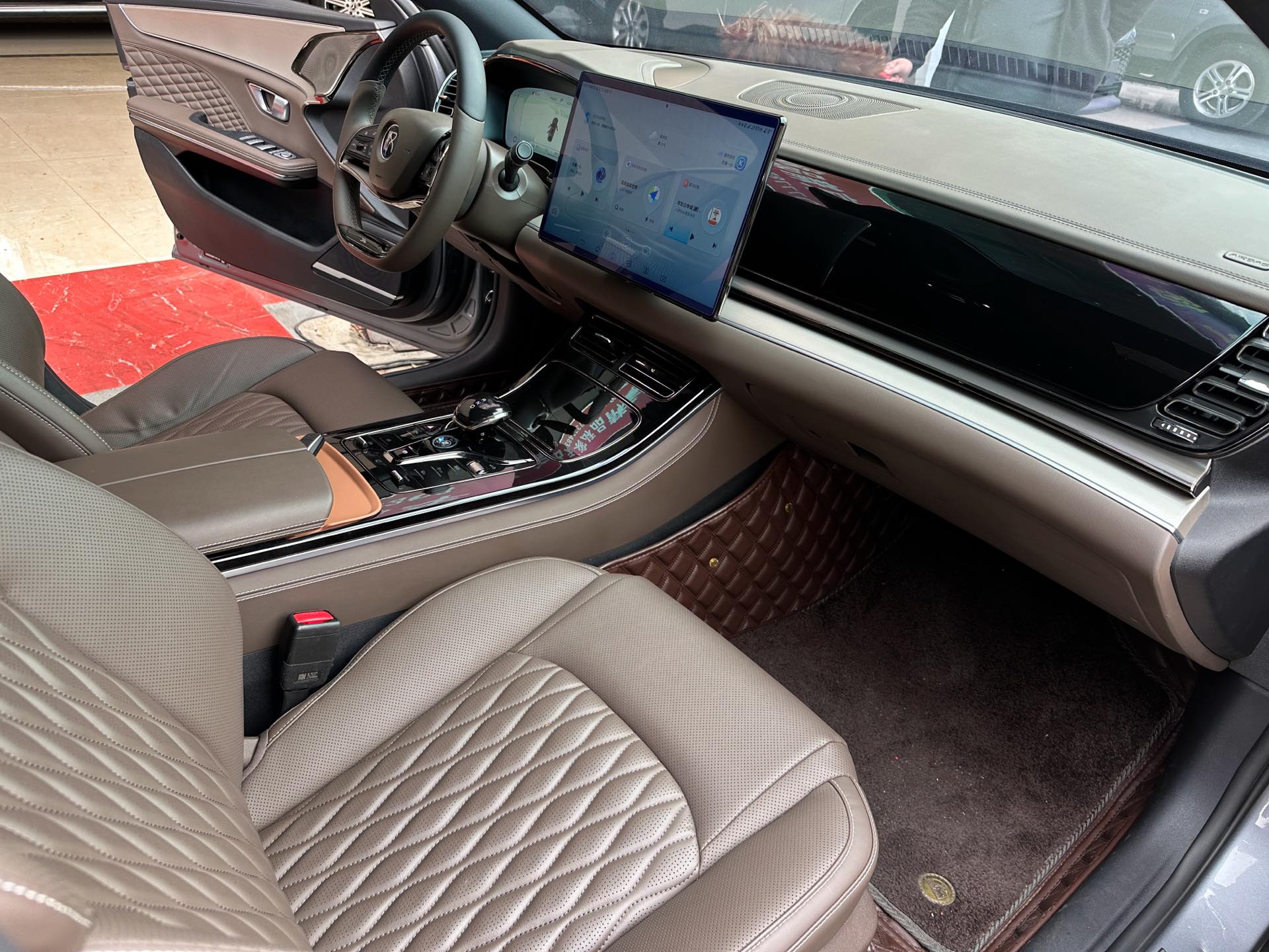 BYD Han 2023 car image #5