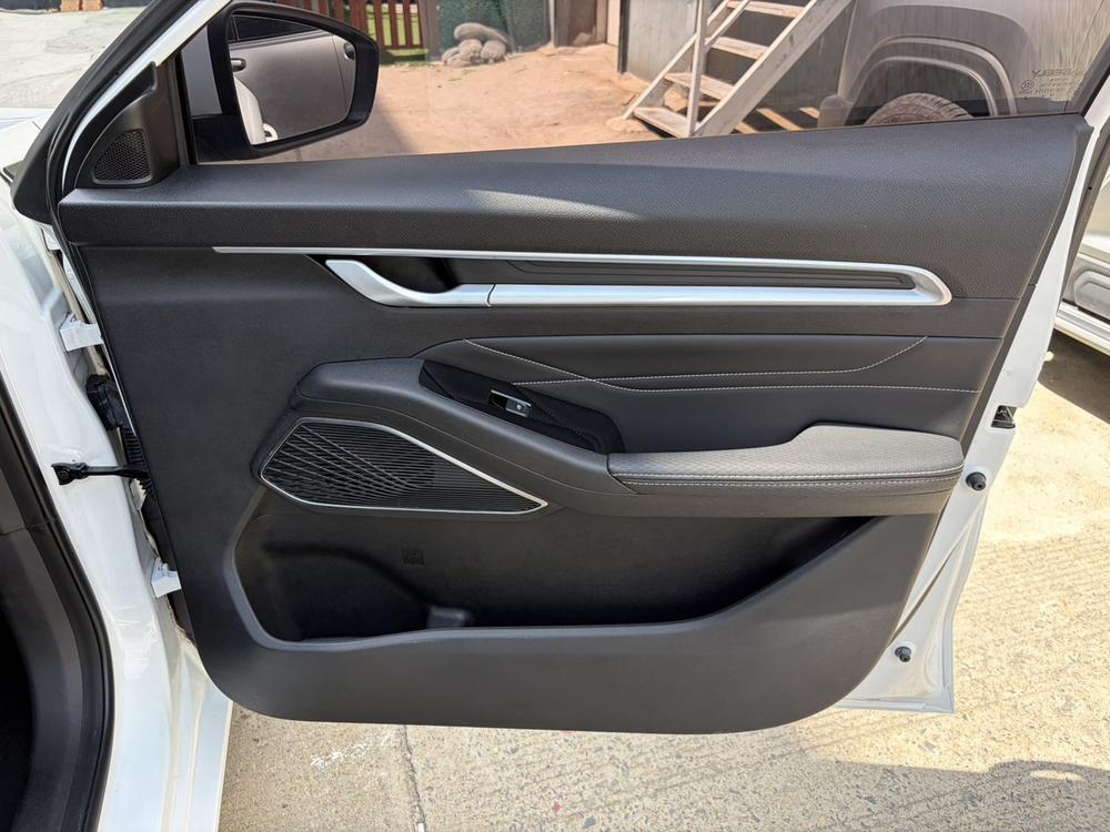 GEELY Emgrand 2022 #11 GEELY Emgrand 2022 car image #11
