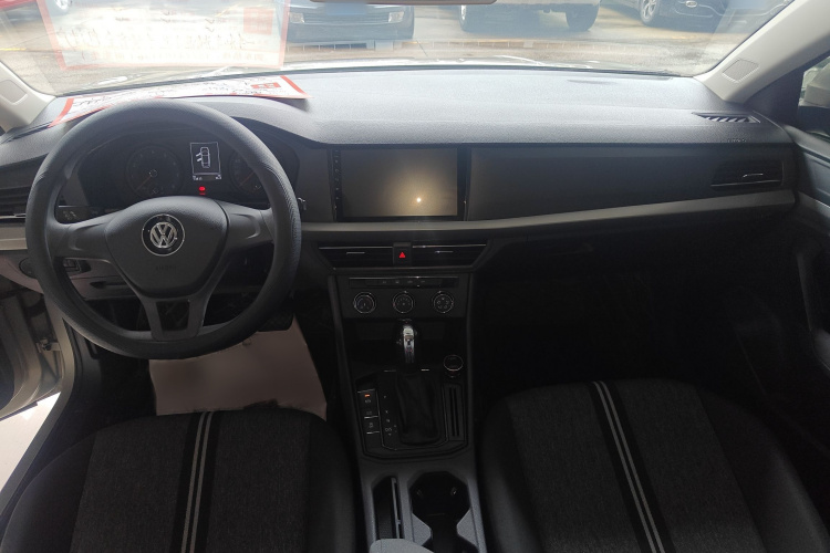 Volkswagen Lavida 2020 car image #12