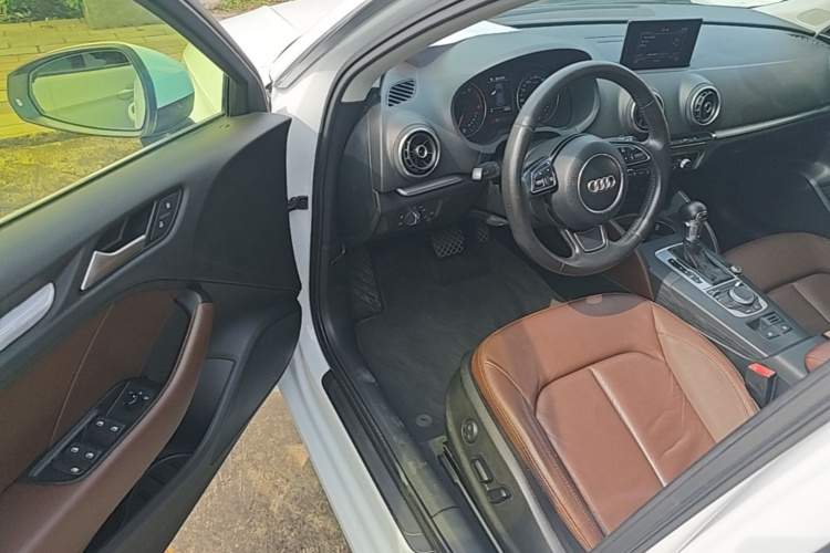 Audi A3 2015 immagine di auto #16