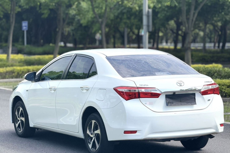 Toyota Corolla 2017 car image #12