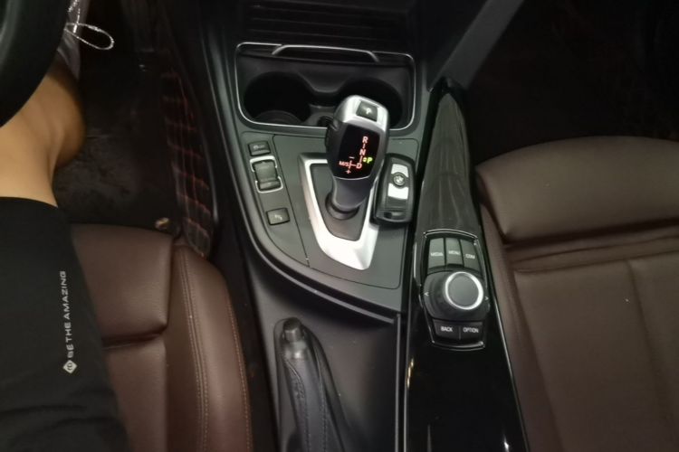BMW 3 Series 2017 #14 BMW 3 Series 2017 car image #14