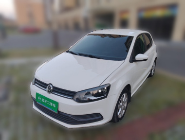 Volkswagen Polo 2015 car image 