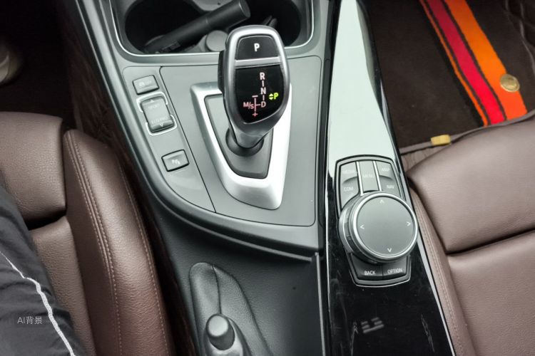 BMW 3 Series 2019 #16 BMW 3 Series 2019 صورة سيارة #16