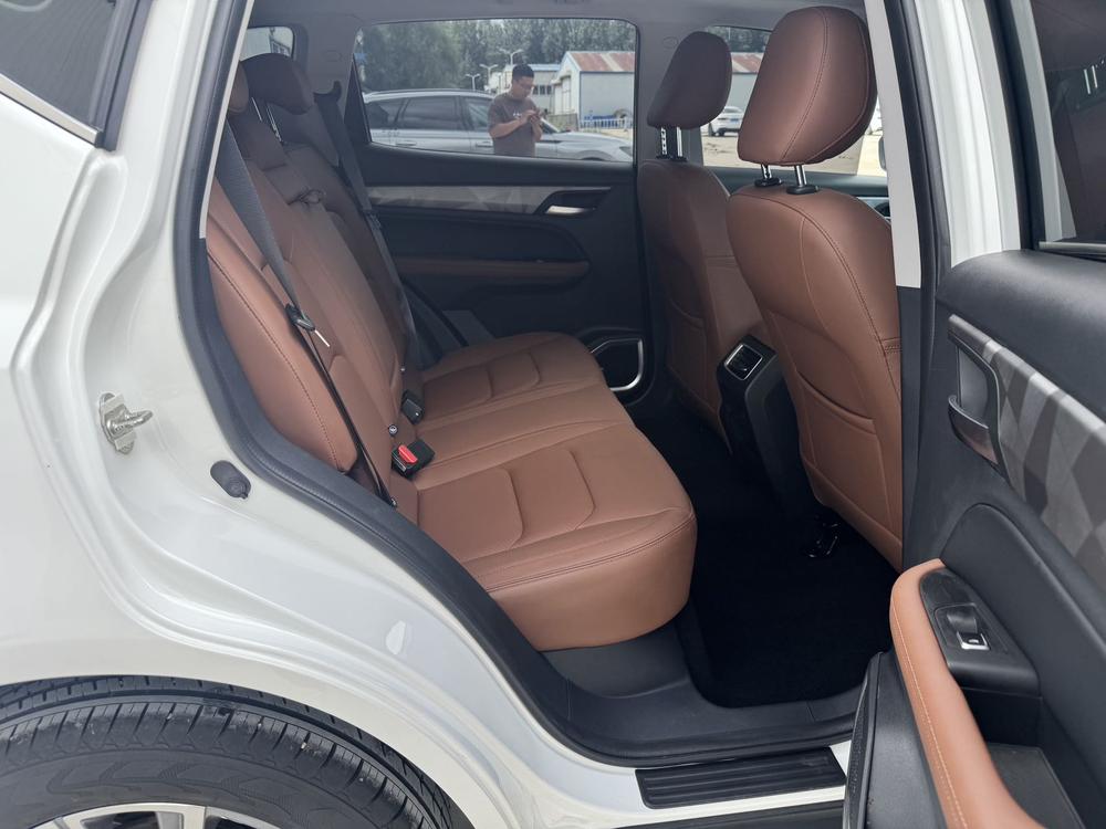 GEELY Vision X6 2024 car image #24