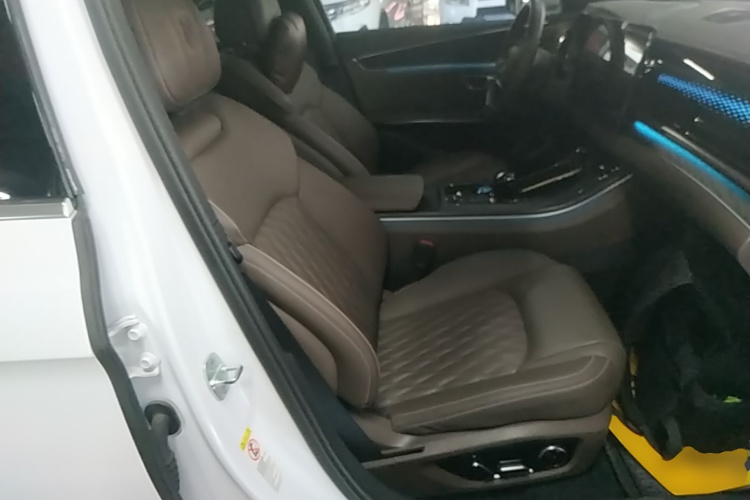 BYD Han 2022 #24 BYD Han 2022 car image #24