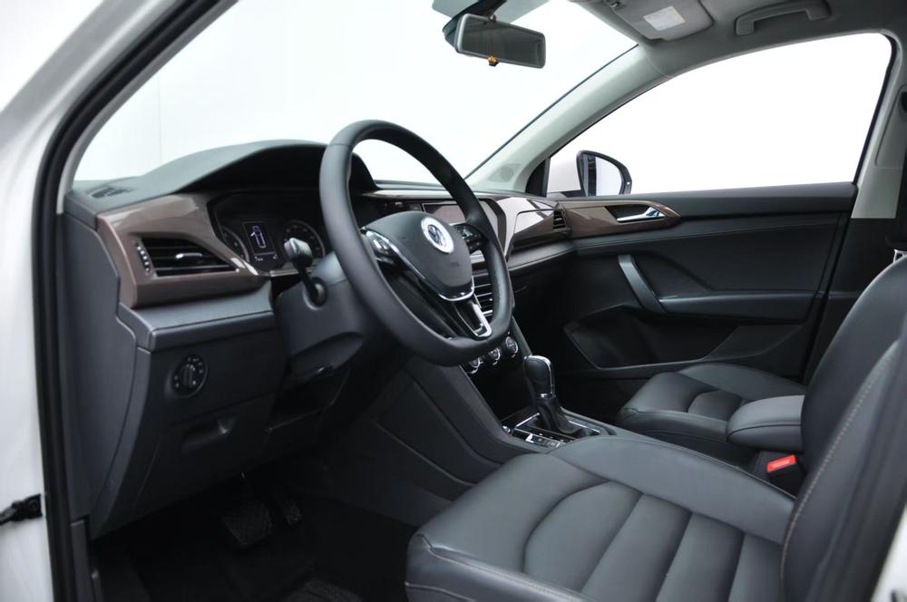 Volkswagen Tharu 2018 #12 Volkswagen Tharu 2018 صورة سيارة #12