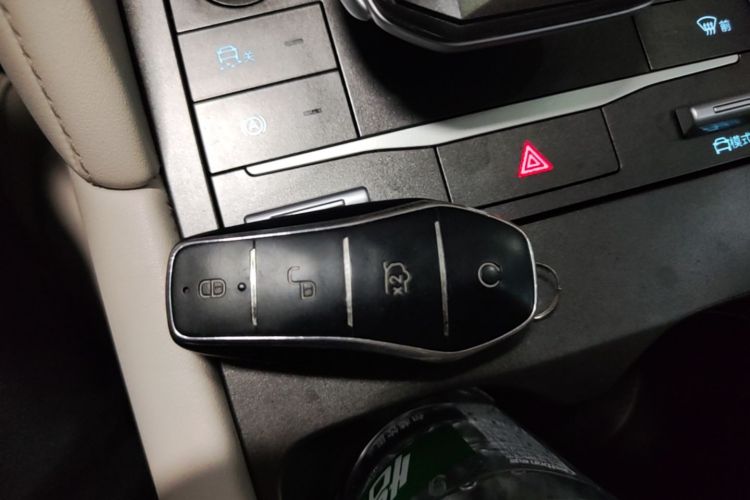 BYD YuanUP 2024 #14 BYD YuanUP 2024 car image #14