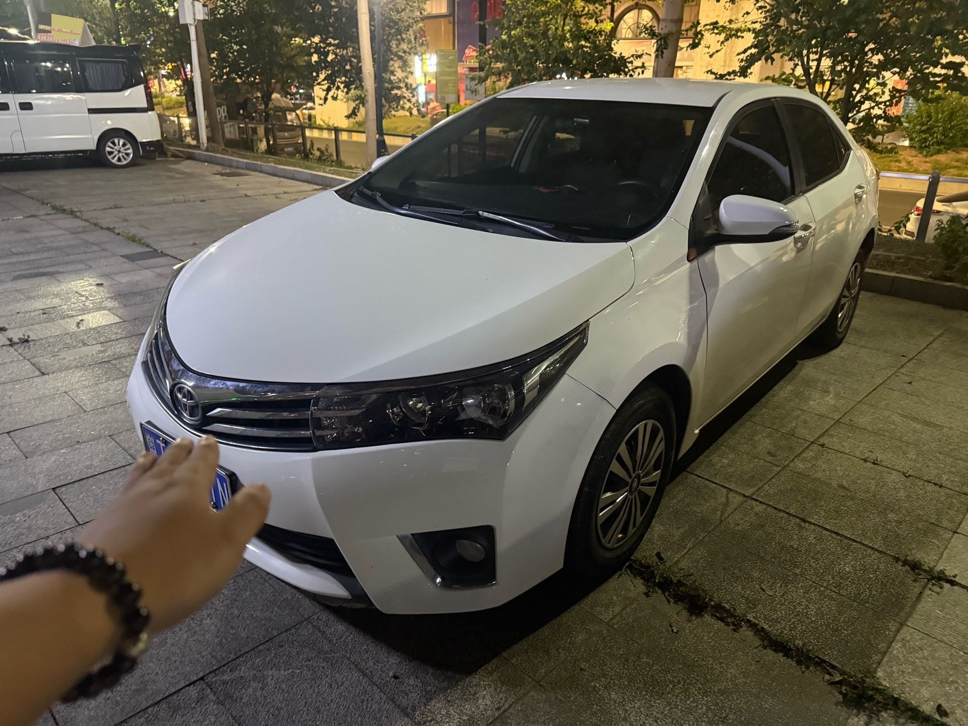 2017 2017 car image