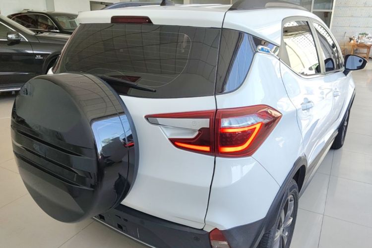 BYD Yuan New Energy 2019 car image #7