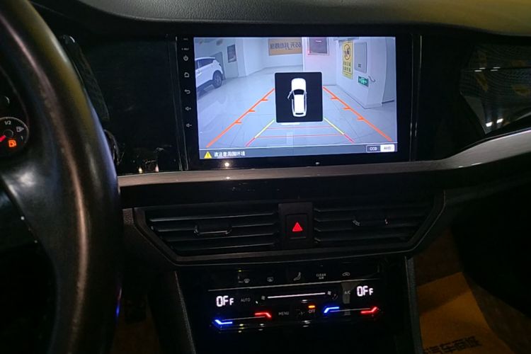 Volkswagen Bora 2020 car image #15