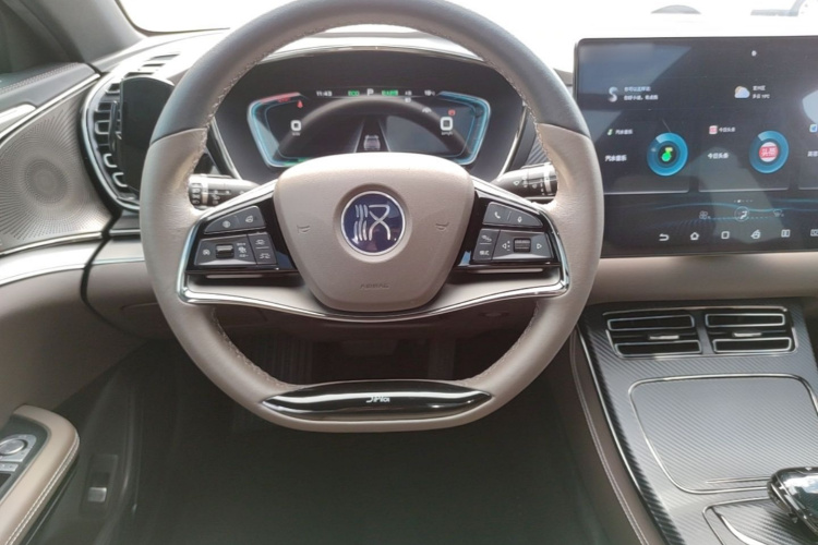 BYD Han 2022 car image #11