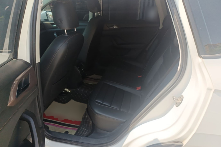 Volkswagen Tharu 2021 car image #17