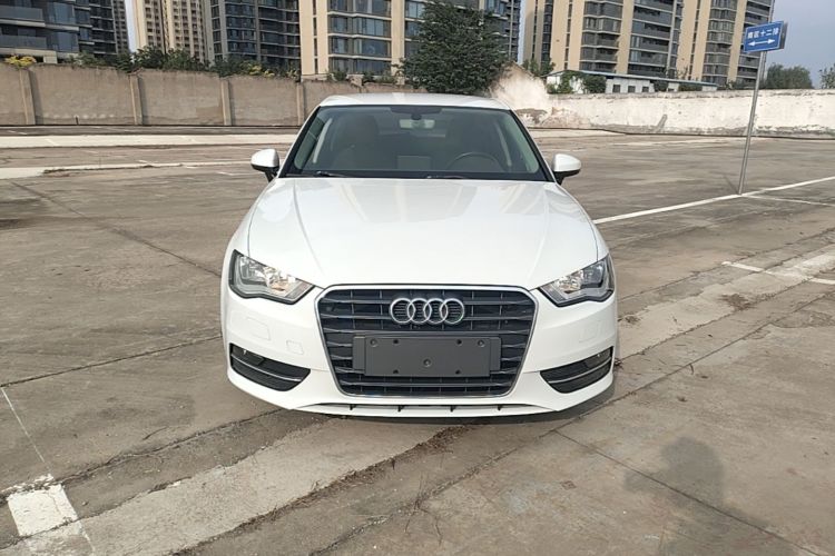 Audi A3 2017 immagine di auto #3