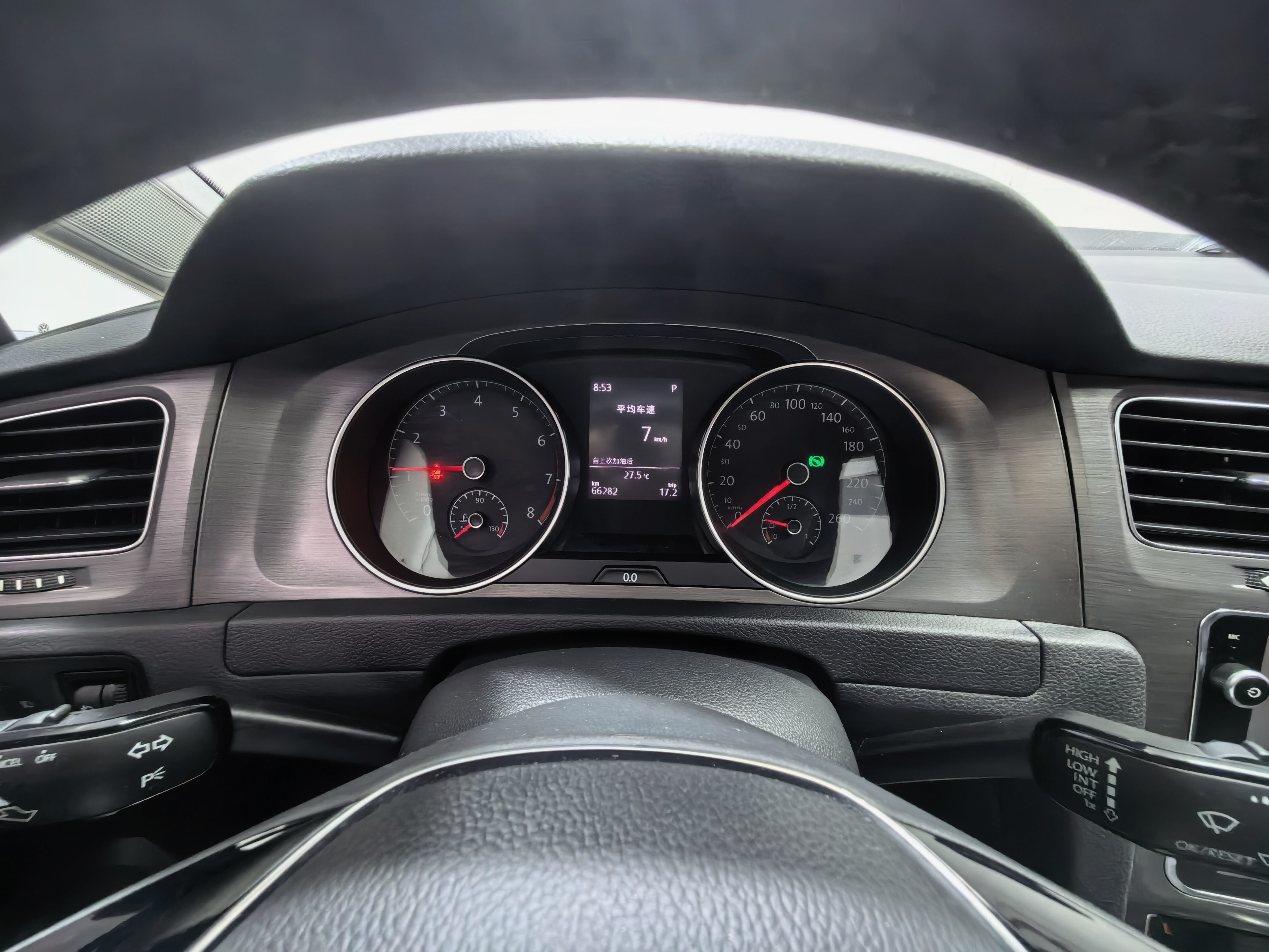 Volkswagen Golf 2016 car image #5