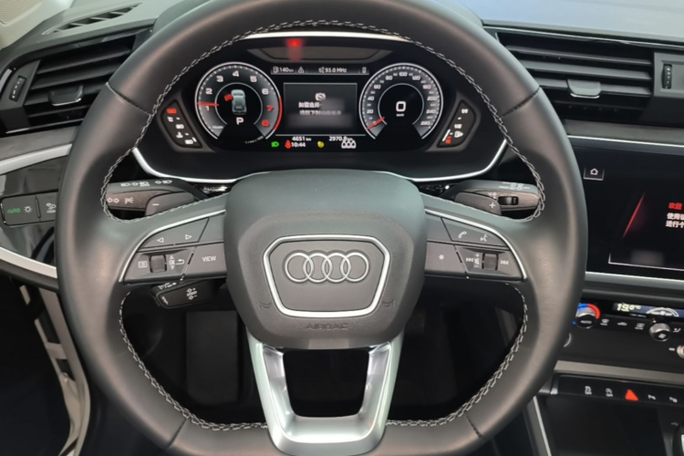 Audi Q3 2023 #11 Audi Q3 2023 car image #11
