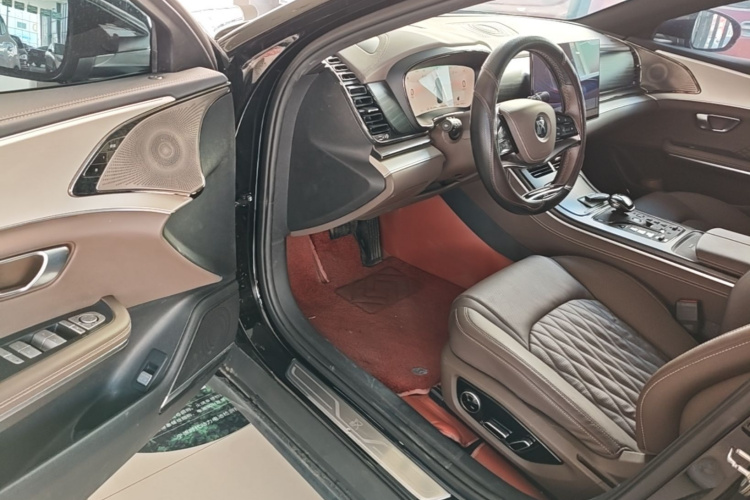 BYD Han 2024 car image #16