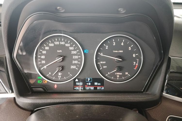BMW X1 2018 #12 BMW X1 2018 car image #12