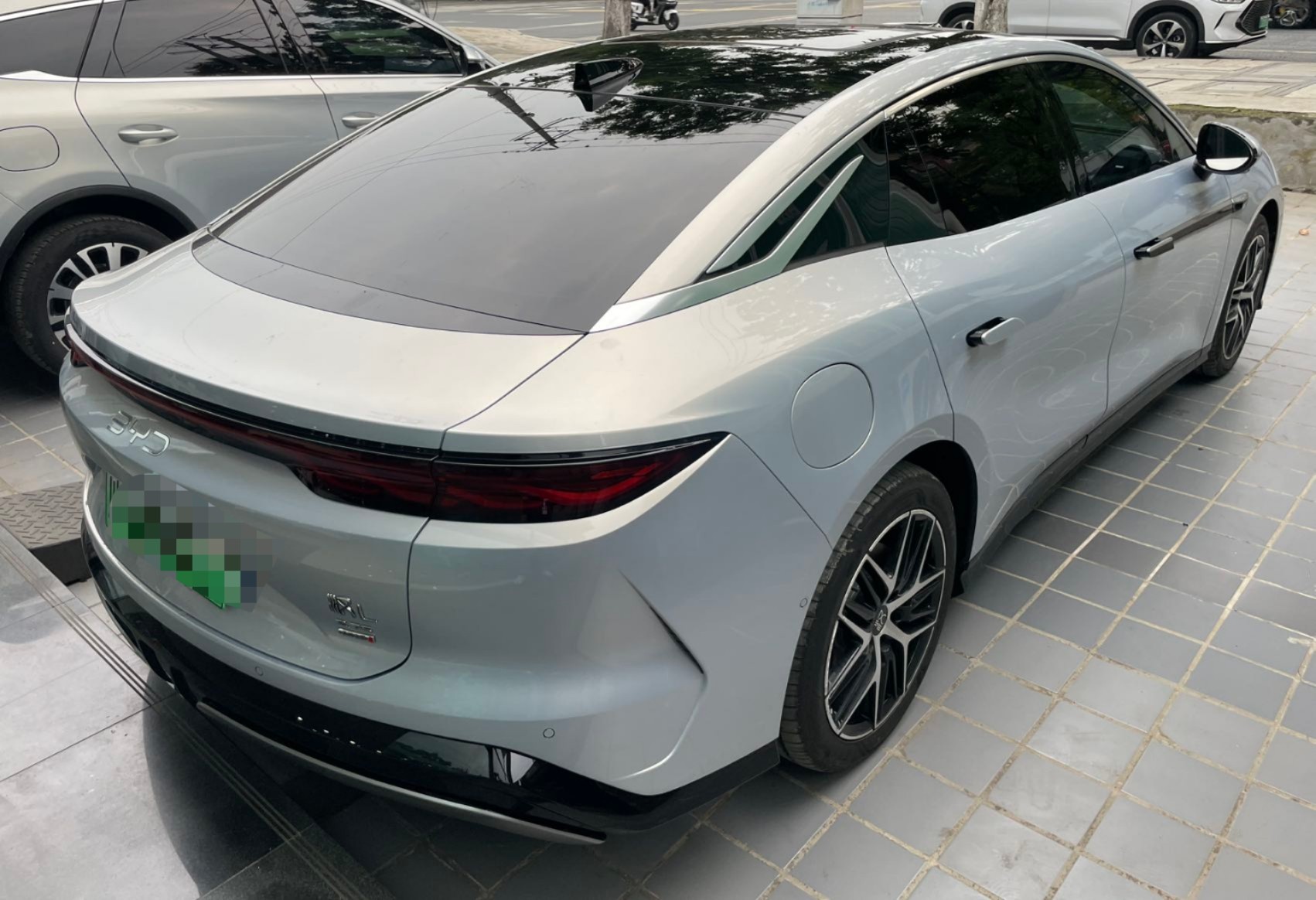 BYD HanL 2025 car image #7