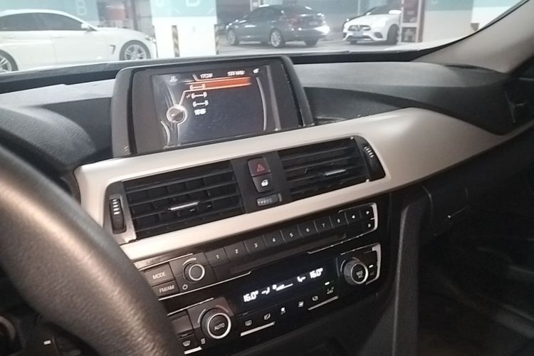 BMW 3 Series GT 2017 #13 BMW 3 Series GT 2017 immagine di auto #13