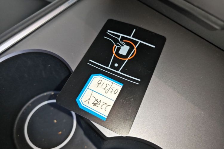 Tesla Model Y 2023 #14 Tesla Model Y 2023 car image #14