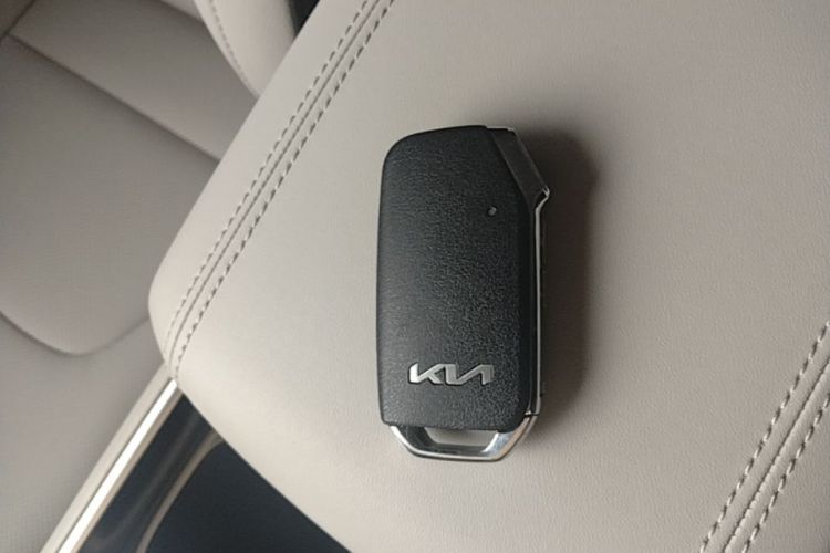 Kia Sportage 2025 immagine di auto #11