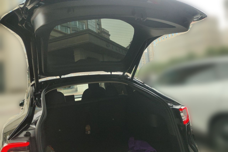Tesla Model Y 2023 #17 Tesla Model Y 2023 car image #17