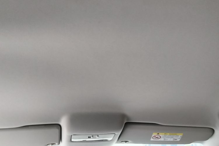 Volkswagen Polo 2018 car image #18