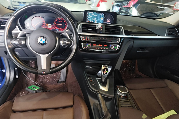 BMW 3 Series 2019 #10 BMW 3 Series 2019 car image #10