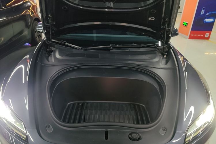 Tesla Model 3 2024 car image #20
