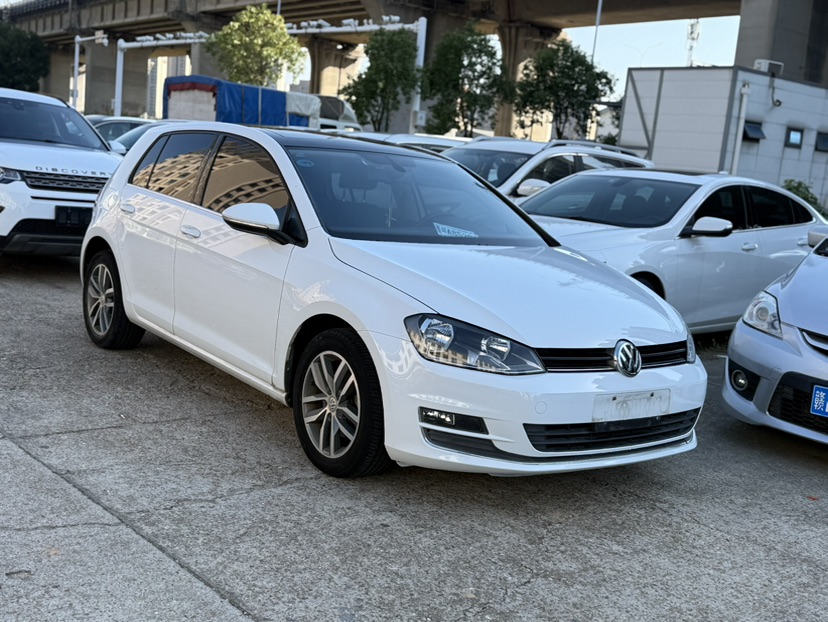 Volkswagen Golf 2016 immagine di auto 
