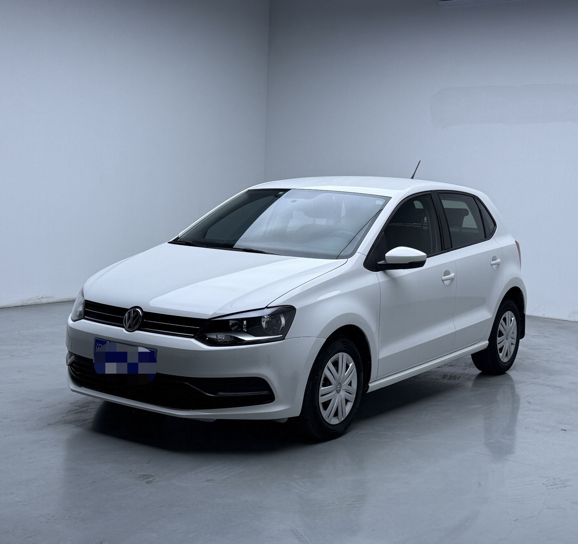 Volkswagen Polo 2019 car image 