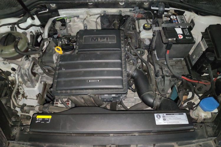 Volkswagen Golf 2019 car image #22
