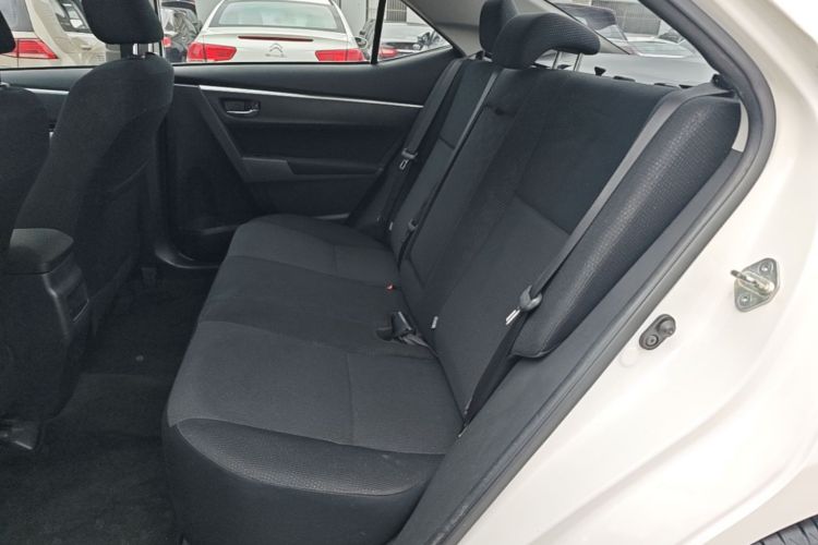 Toyota Corolla 2018 #13 Toyota Corolla 2018 car image #13