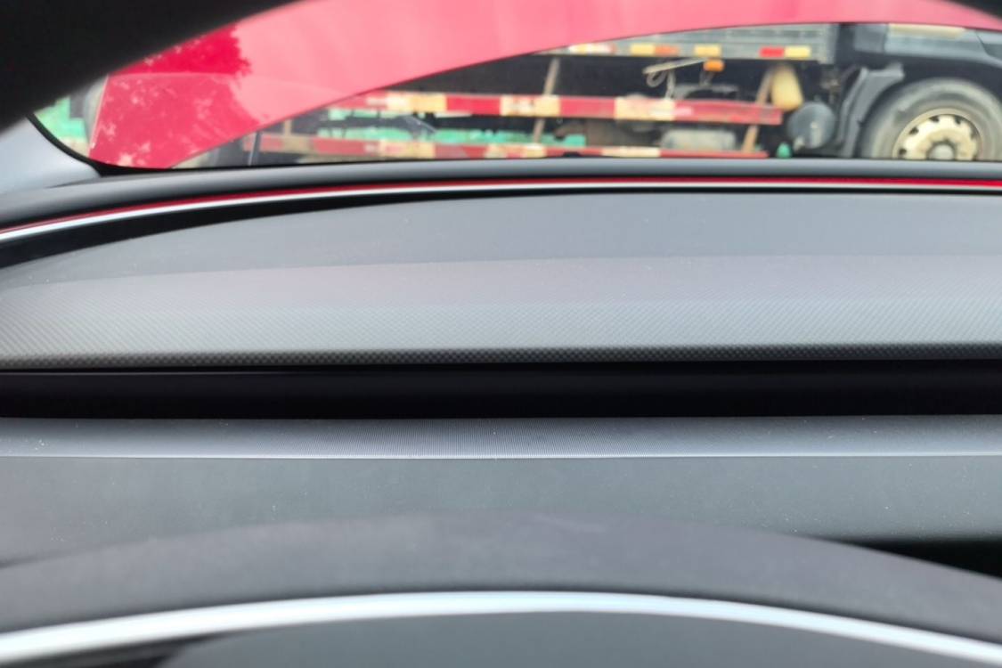 Tesla Model 3 2024 immagine di auto #24