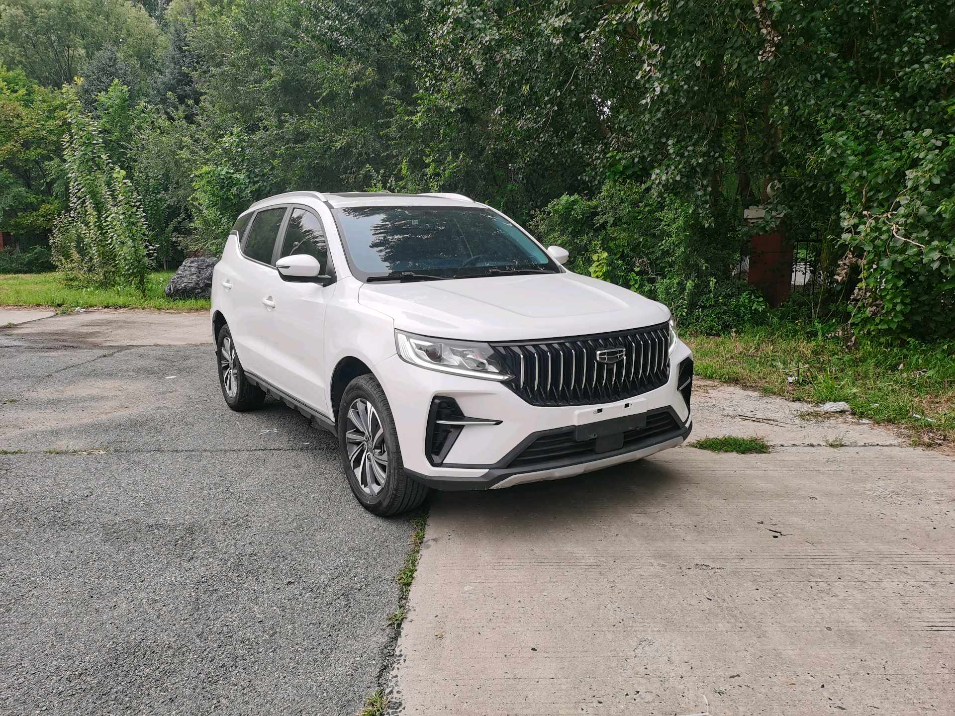 GEELY Vision X6 2021 изображение автомобиля #3