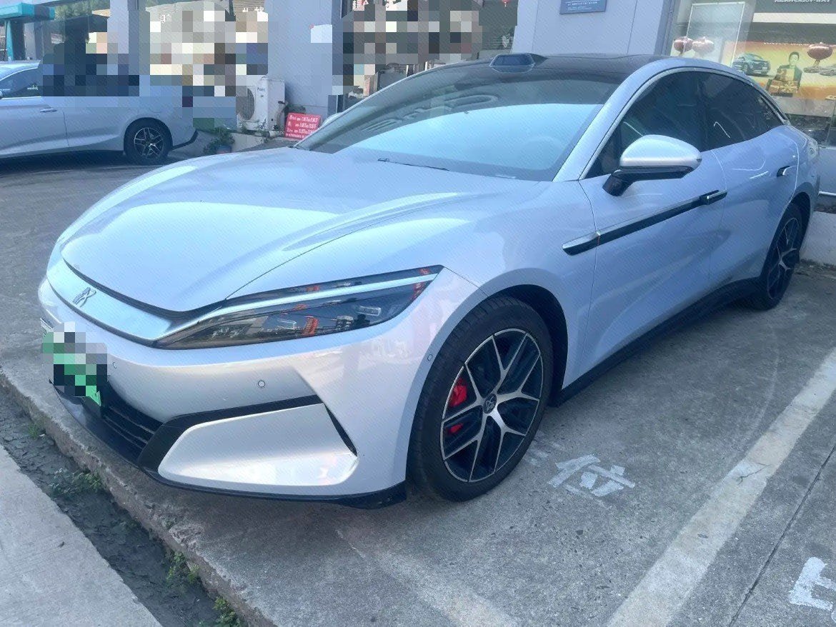 BYD HanL 2025 BYD HanL 2025 car image