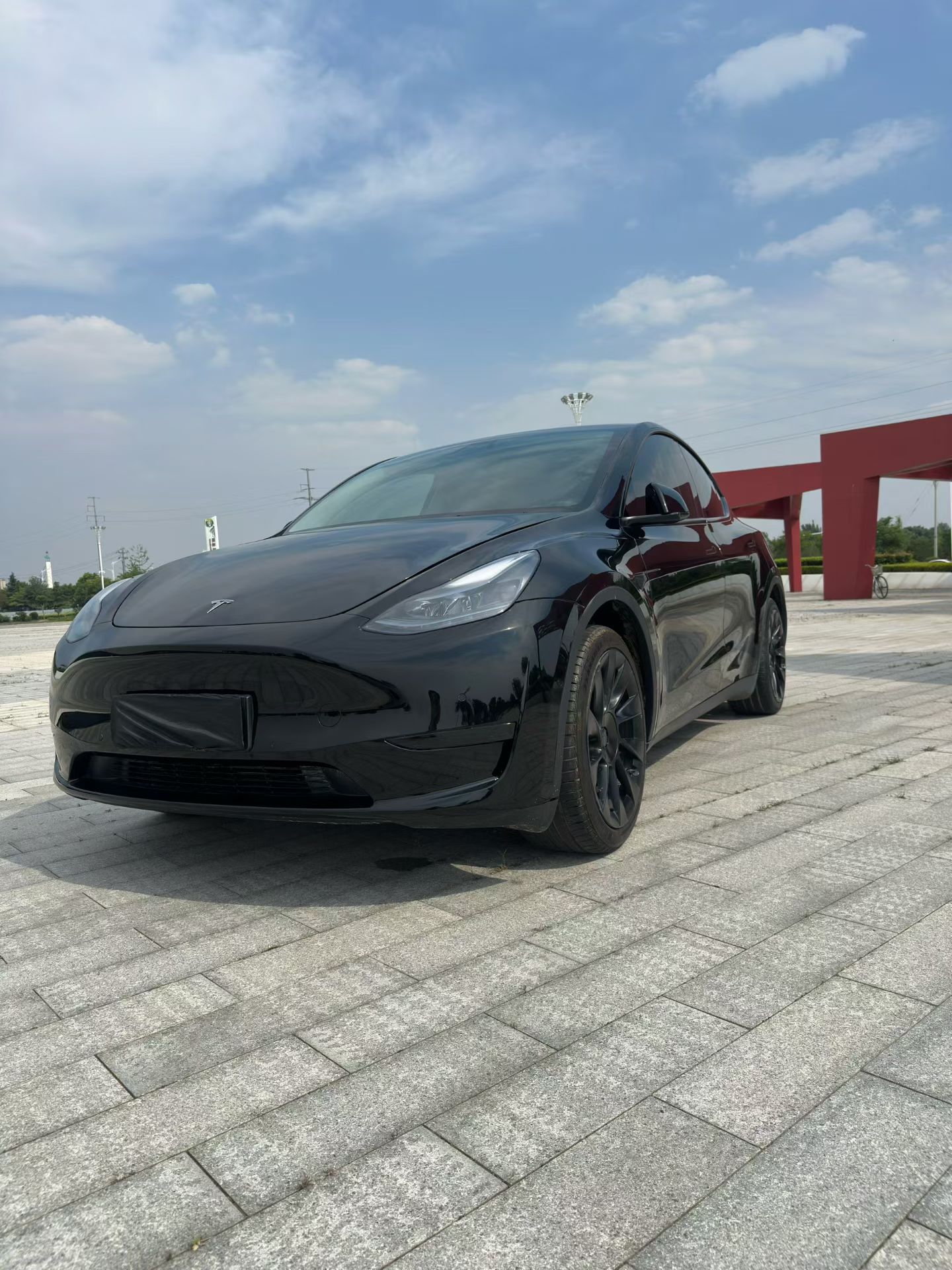 Tesla Model Y 2023 Tesla Model Y 2023 car image