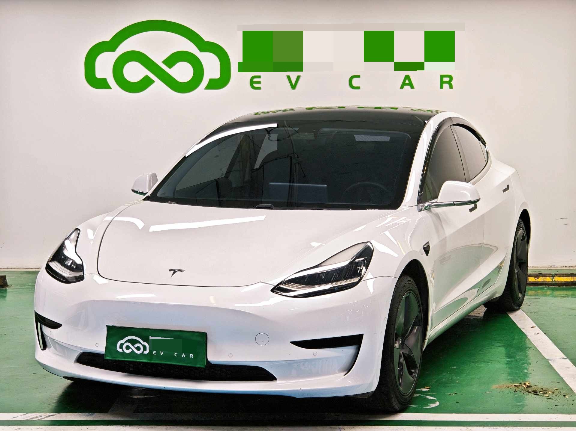 Tesla Model 3 2020 car image 